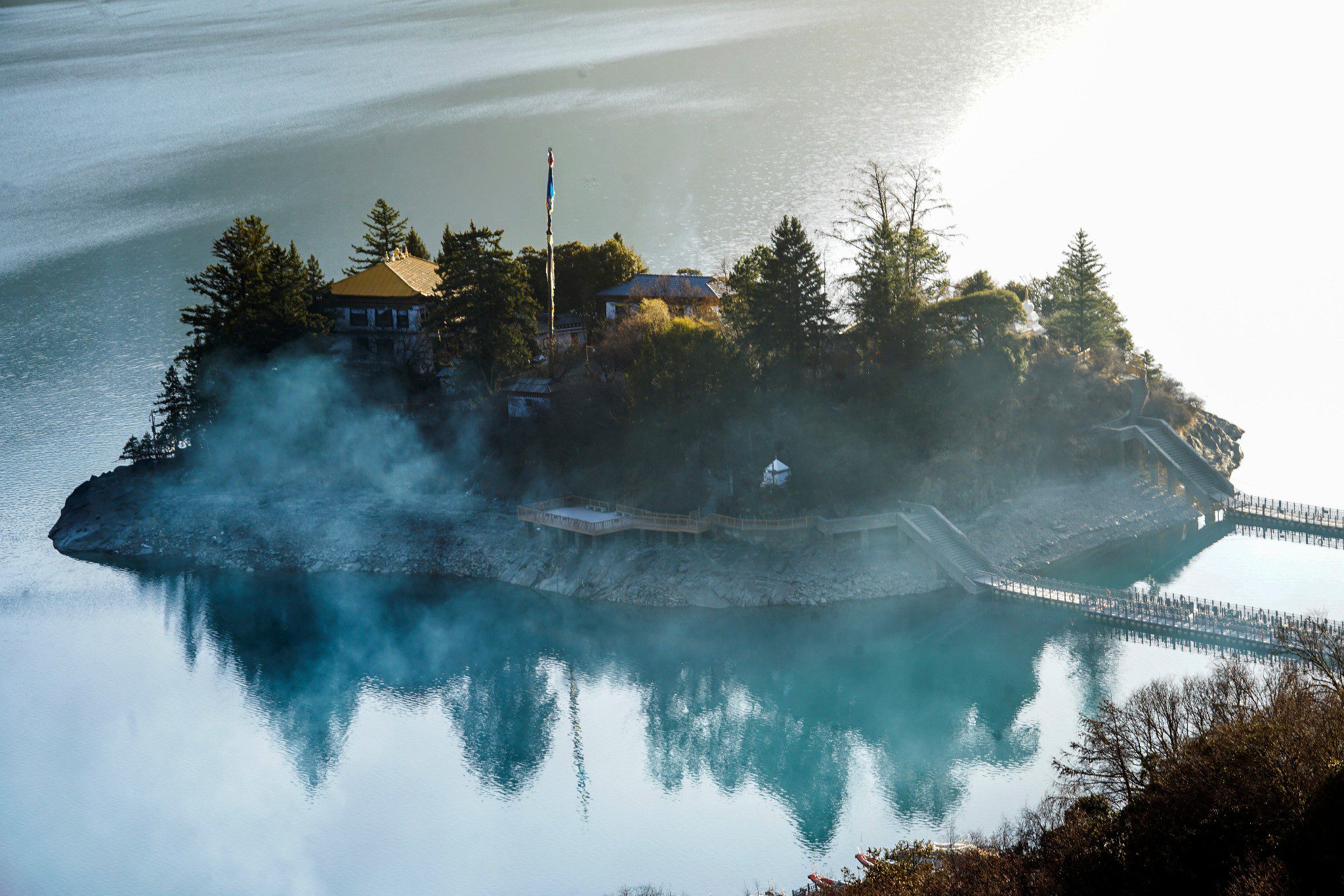 Tsodzong island at Draksum-tso in a Nyingchi travel